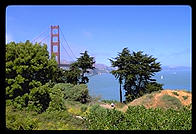 Golden Gate Bridge.  San Francisco, California.